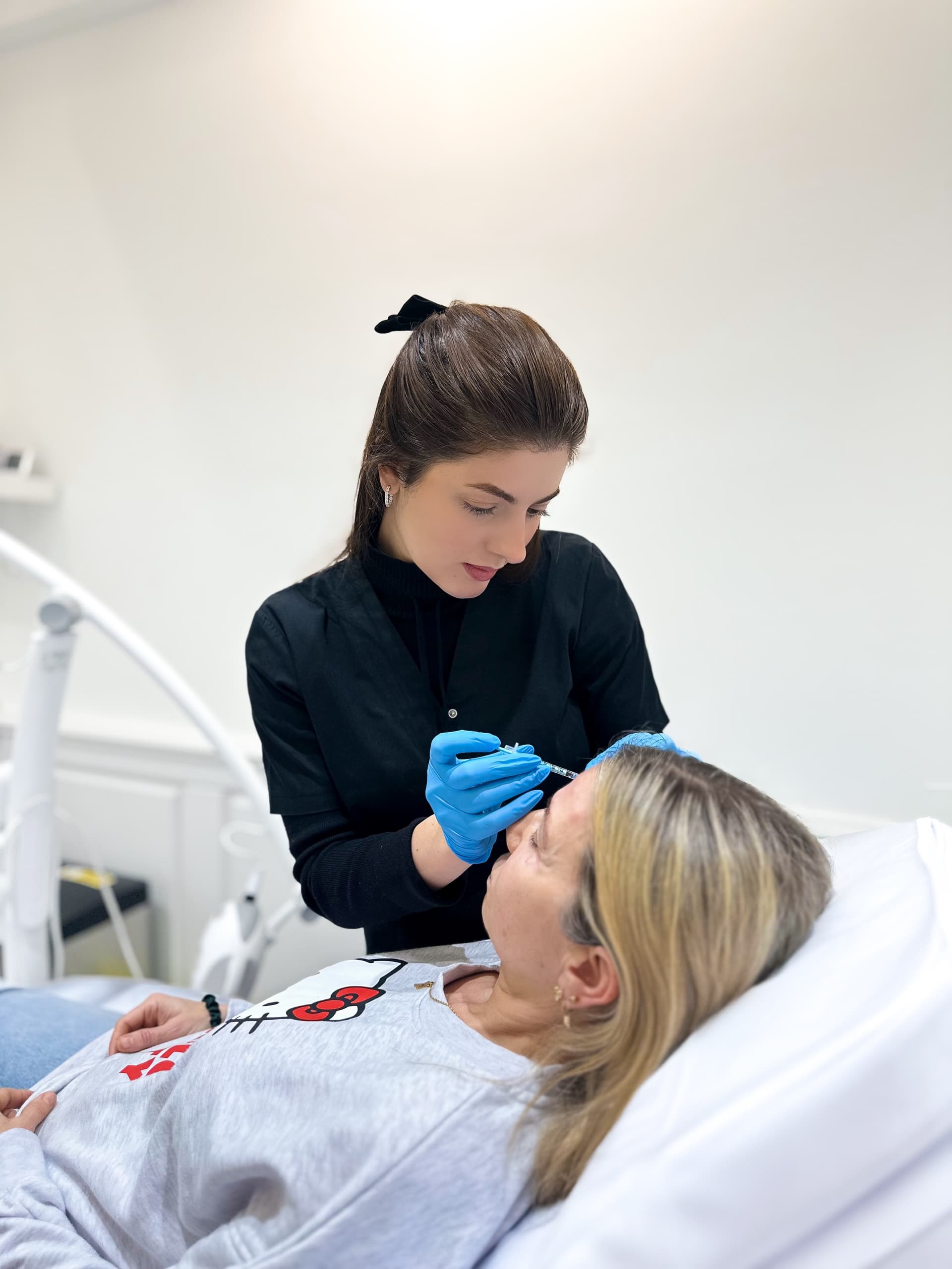 Anti-wrinkle injections London Mayfair — doctor-led aesthetic treatment